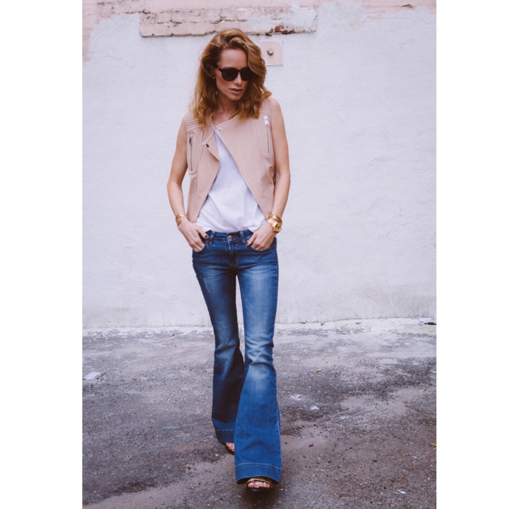 Anine Bing flared jeans